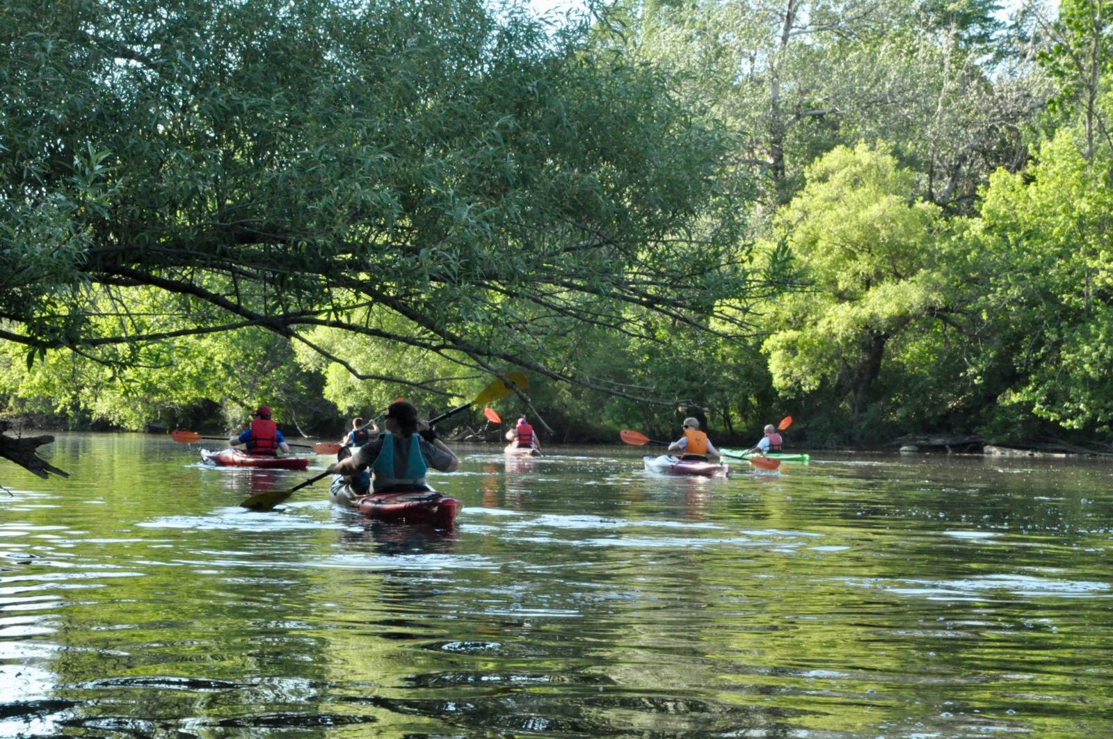Kettle Moraine group kayaking with Riveredge Nature Center.